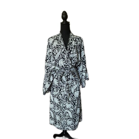 Sevya Other - SEVYA handmade cotton kimono robe white black paisley one size fits most EUC